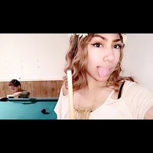 Meet your Posher, Alexis