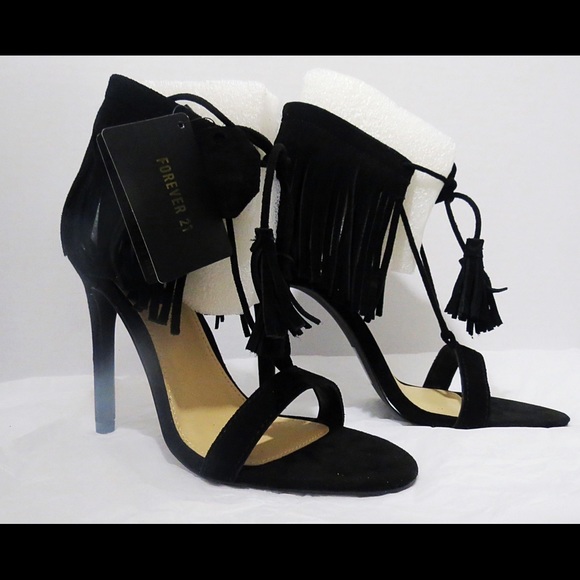 ⚪️ F21 ⚪️ Suede Fringed Sandal Heels - Picture 3 of 4