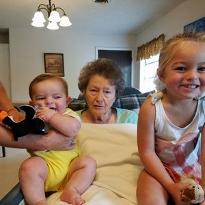 Meet your Posher, Stacy