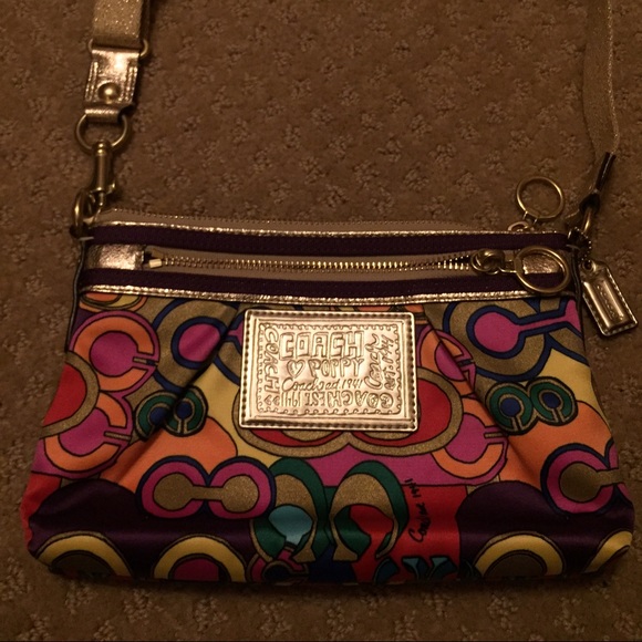 Coach poppy cross body bag. Never used.