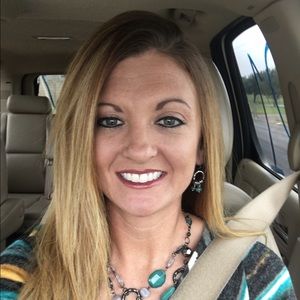Meet your Posher, Gina
