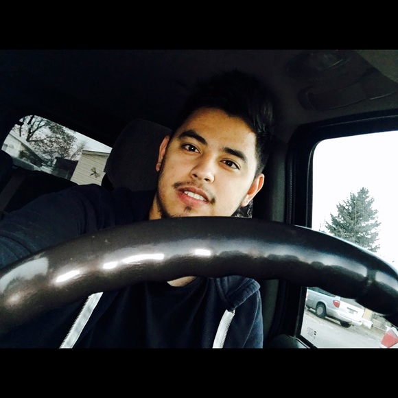 Meet your Posher, Jovier