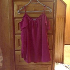 Unworn cute tank top with the tags still on.