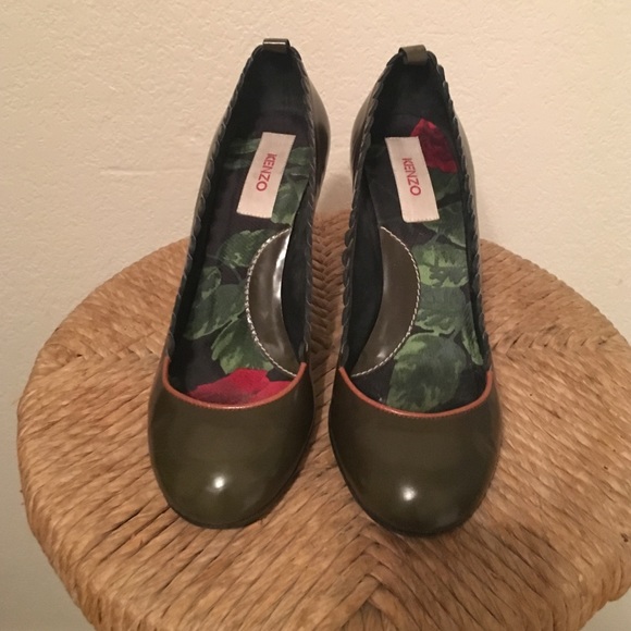 Brown scalloped leather Kenzo Pumps