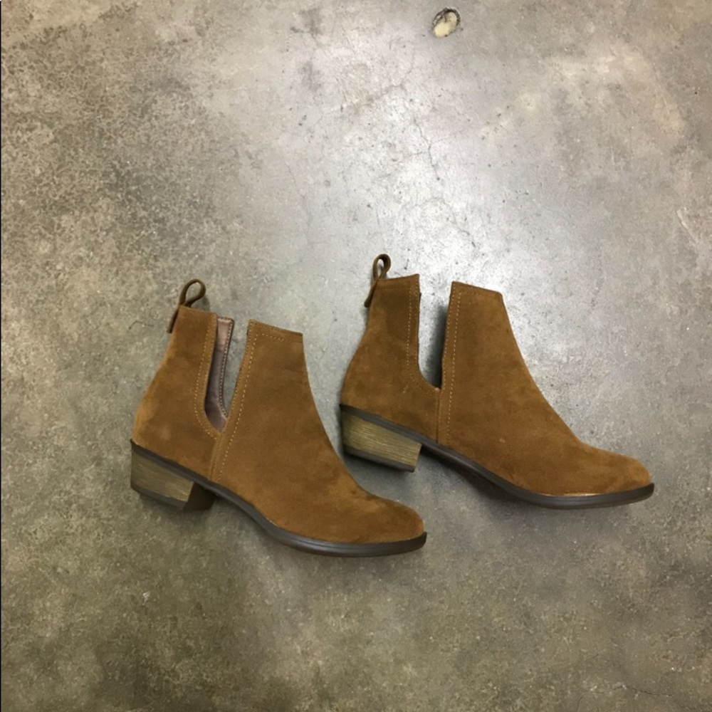 Beige Suede Side Cutout Cowgirl Bootie - Picture 5 of 6