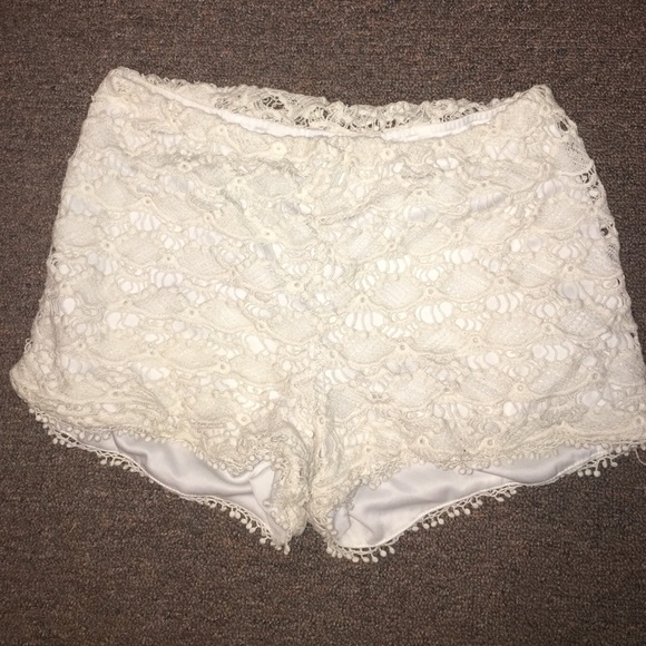 Stretch Knit Beige Shorts