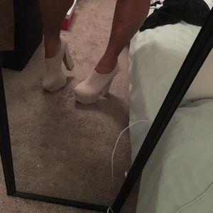 Nude Chunky Heel Pumps