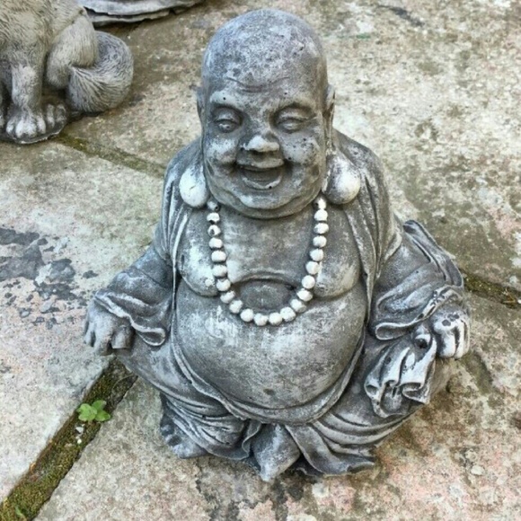 Praying buddah
