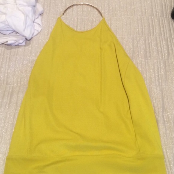 Zara halter top with gold accent - Picture 3 of 3
