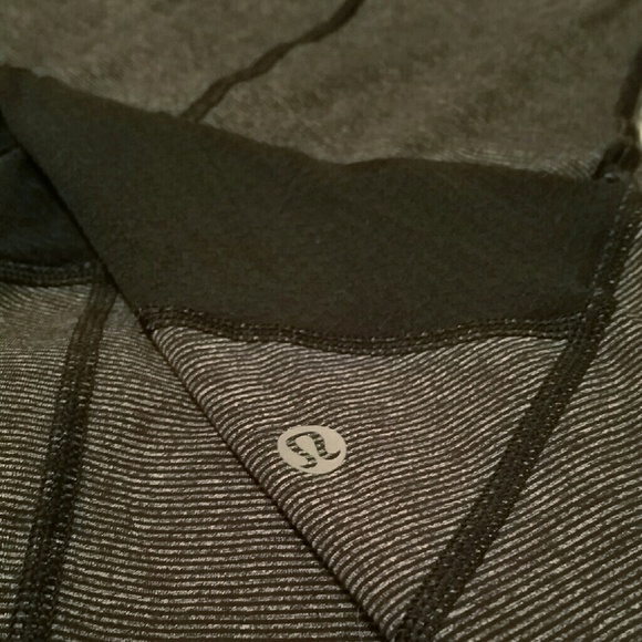 ❌SOLD❌Lululemon Athletica Pace Rival Crop - Picture 2 of 3