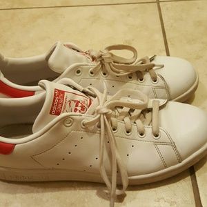 Adidas stan smiths (with box slightly worn)