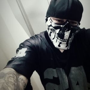 Meet your Posher, Santos