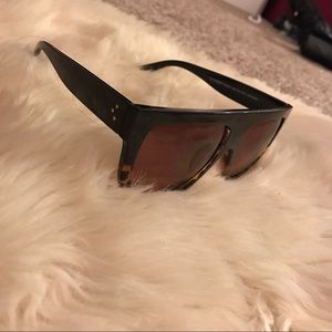 As seen on KIM Kardashian. PRICE FIRM ❗️