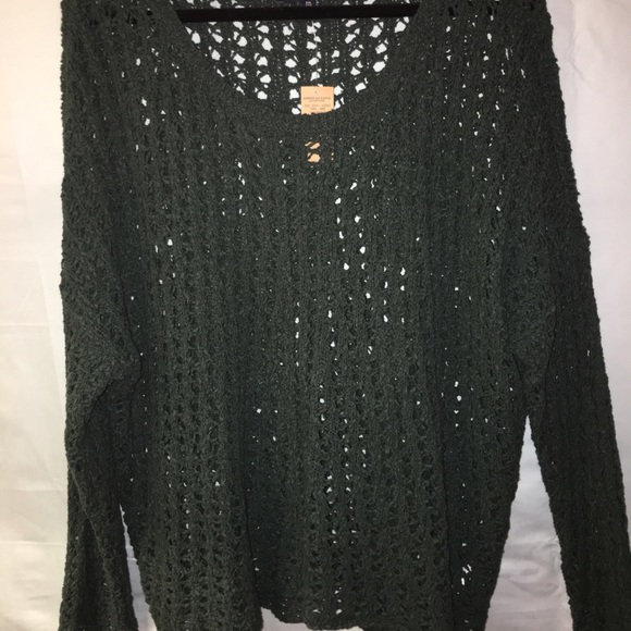 American Eagle Sweater