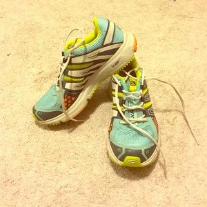 Women's Salomon XR Shift running shoes