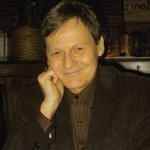 Meet your Posher, Wayne.