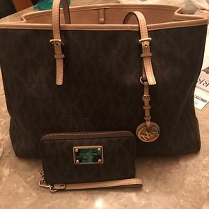 Mk tote purse and wallet