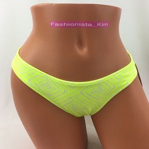 🆕😍Victoria's Secret cheeky bikini swim bottom