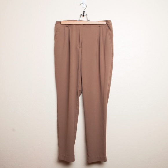 Forever 21 Beige Pleated Trousers