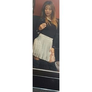 Meet your Posher, Aja