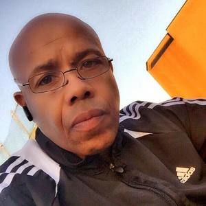 Meet your Posher, Gregory