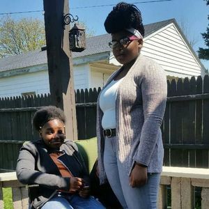 Meet your Posher, April