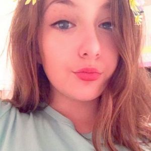 Meet your Posher, Izabela