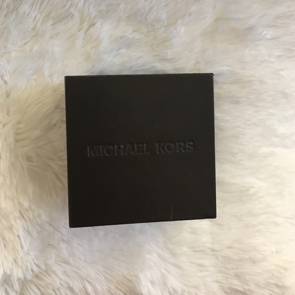 Michael Kors watch box