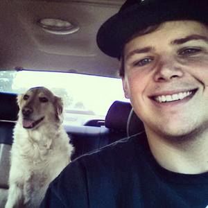 Meet your Posher, Dustin