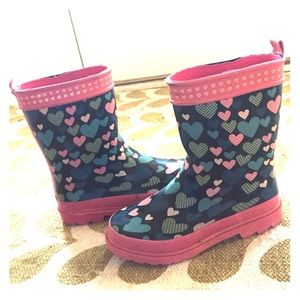 BOGO free! Girls boots