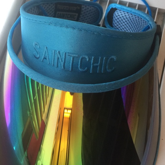 99% UV Sun Visor by SAINT CHIC. - Picture 2 of 2