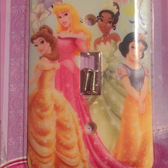 Princess items - Picture 4 of 4