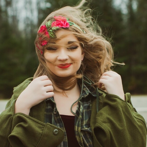 Floral headpiece - Picture 2 of 3