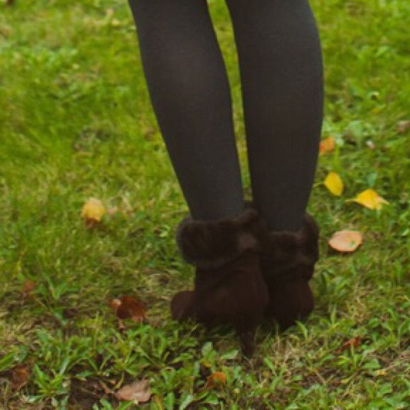 Brown fur booties