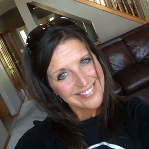 Meet your Posher, Christy