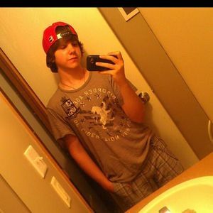 Meet your Posher, Devin