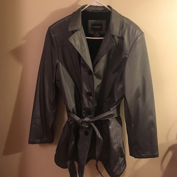 Outbrook large trenchcoat silver sheen