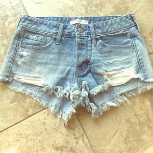 High waster jean shorts!