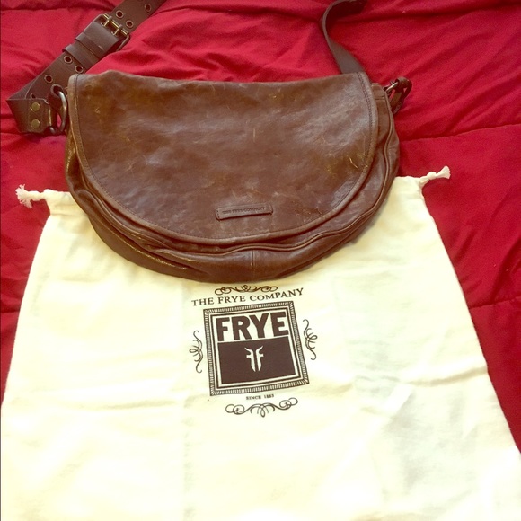 Frey leather purse