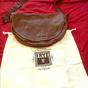 Frey leather purse