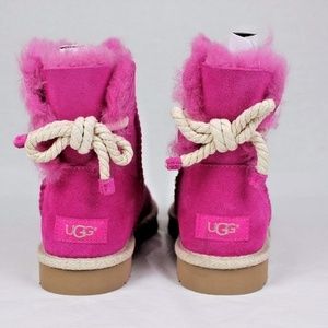 UGG Selene Nautical Rope Bow Fuchsia size 10