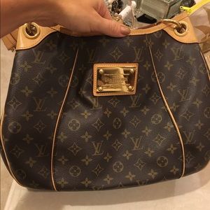 LOUIS VUITTON MONOGRAM GALLIERA PM HAND BAG