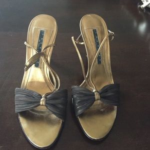 Authentic Laundry by Shelli Segal heals