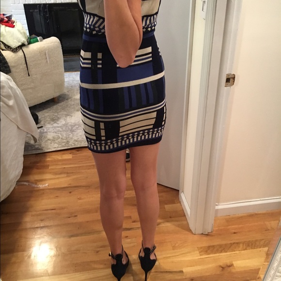 Bodycon fitted blue & white zipped up front dress - Picture 3 of 4