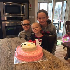 Meet your Posher, Stacy