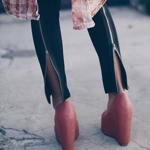 Coral wedges
