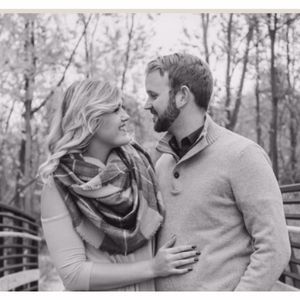 Meet your Posher, Robin