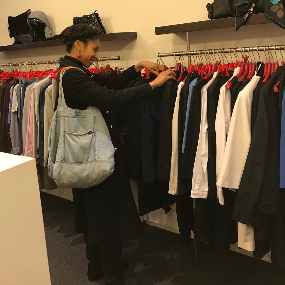 Hello Poshers! - Picture 6 of 8