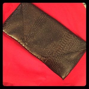 🐍New 🐍brown patent snake embossed clutch