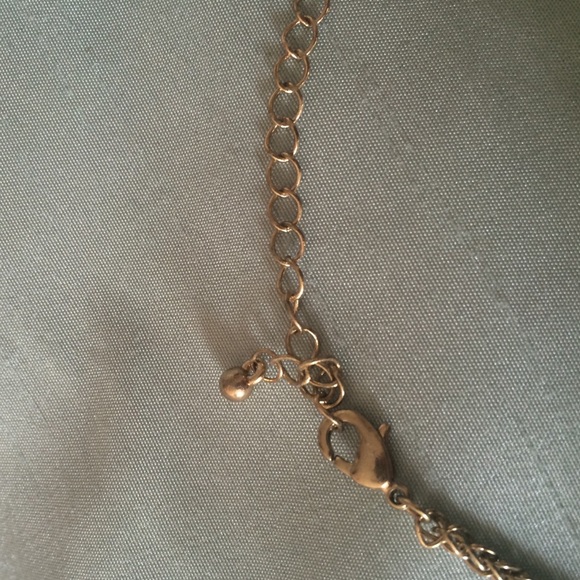 Green stone necklace - Picture 3 of 4